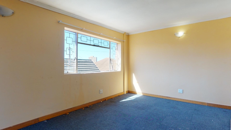 6 Bedroom Property for Sale in North End Eastern Cape